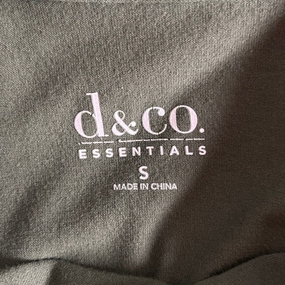 Army Green Long-Sleeve Top Size Small - Picture 6 of 6